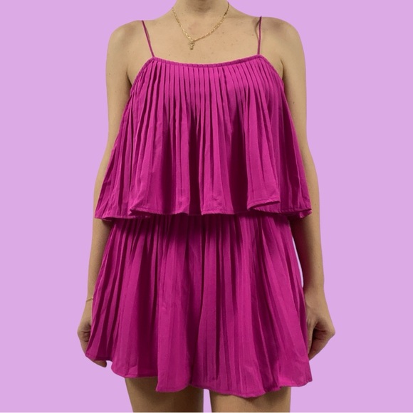 Magenta Pink romper elastic on waist - Picture 3 of 4